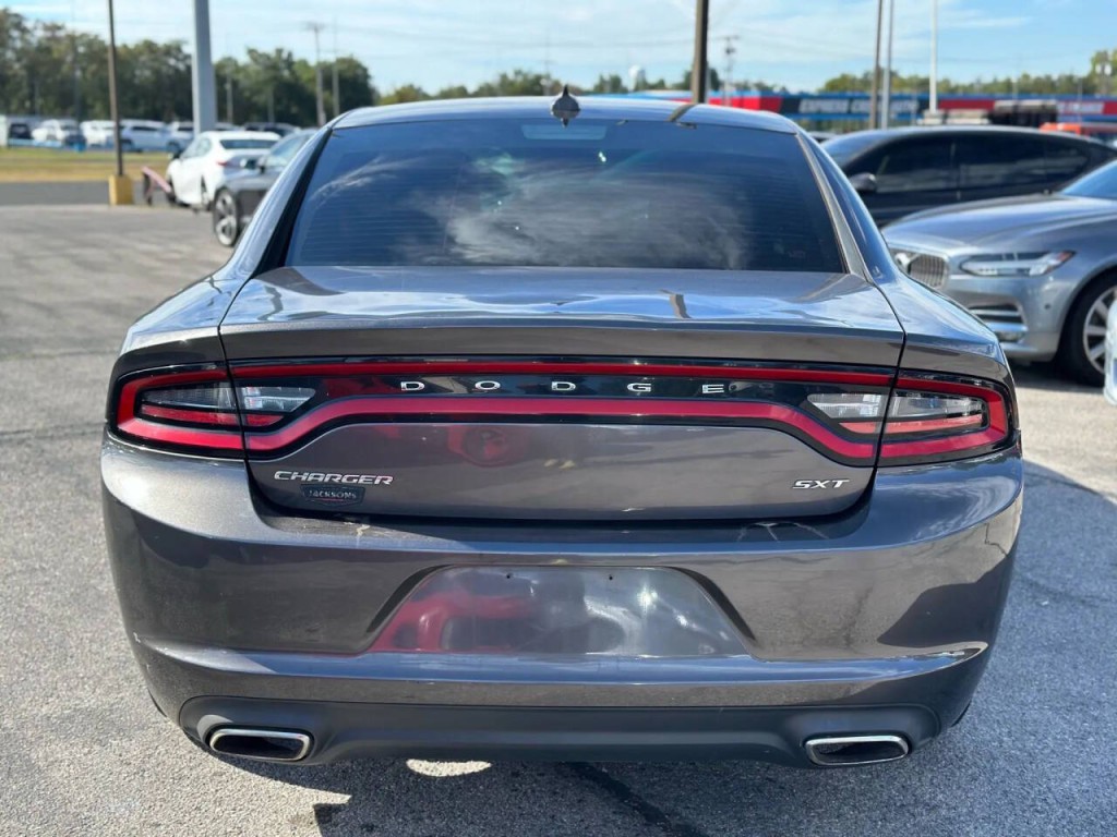 2017 Dodge Charger Image 7