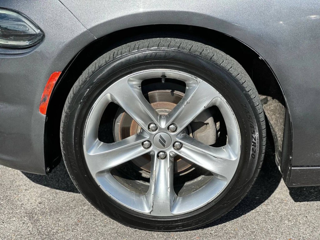 2017 Dodge Charger Image 24