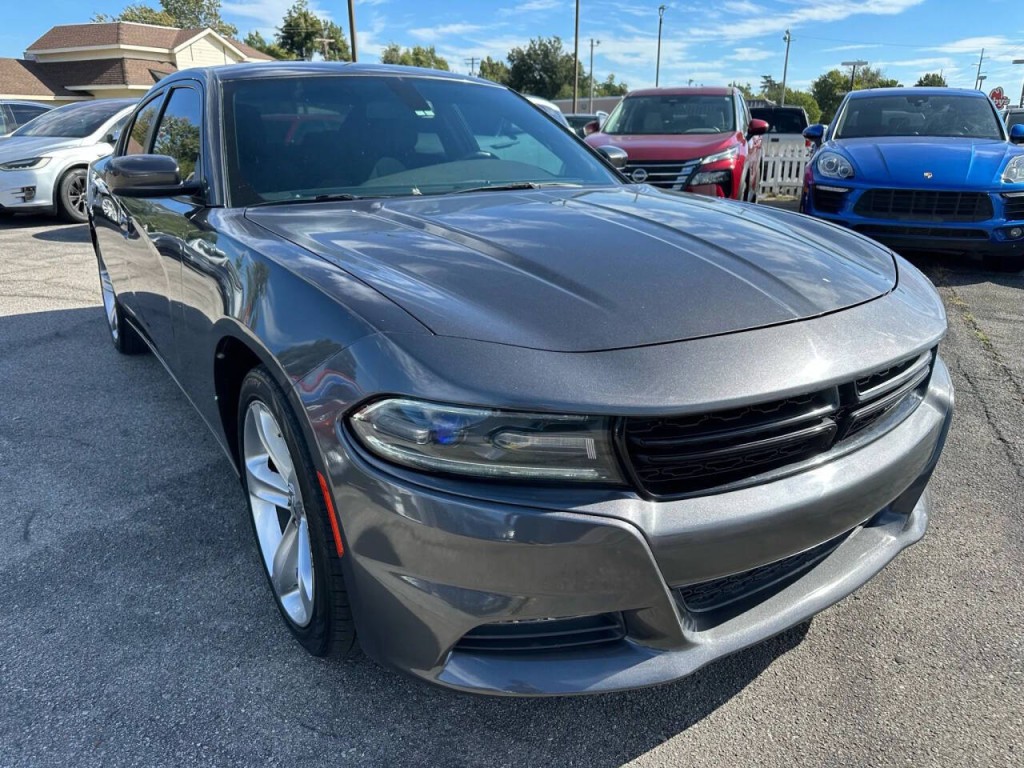 2017 Dodge Charger Image 30