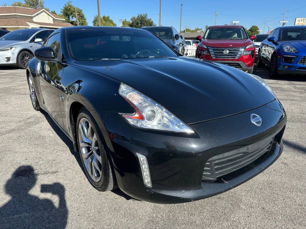 2013 Nissan 370Z Image 21