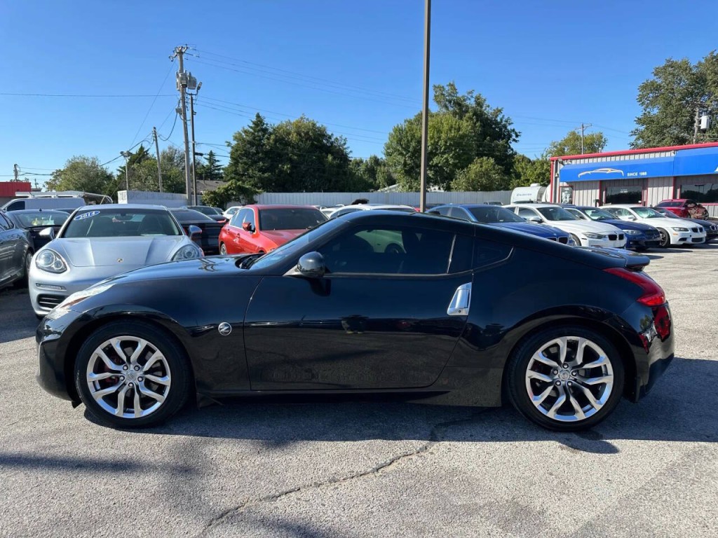 2013 Nissan 370Z Image 26