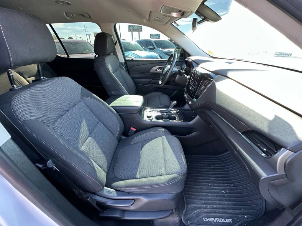 2020 Chevrolet Traverse Image 13