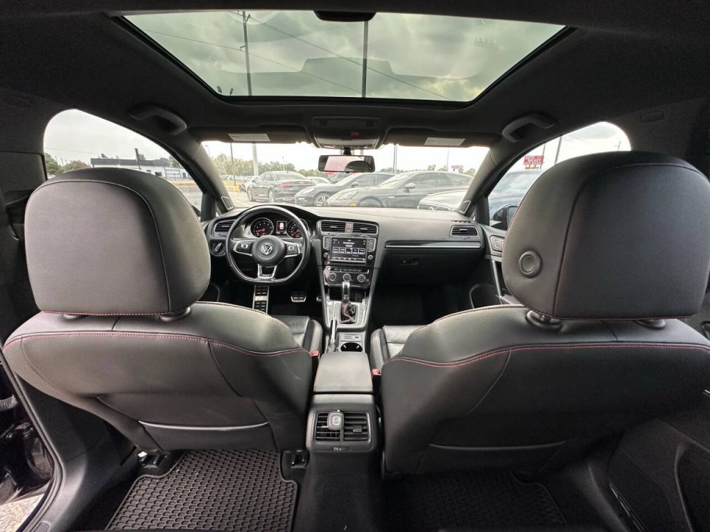 2016 Volkswagen GTI Image 15