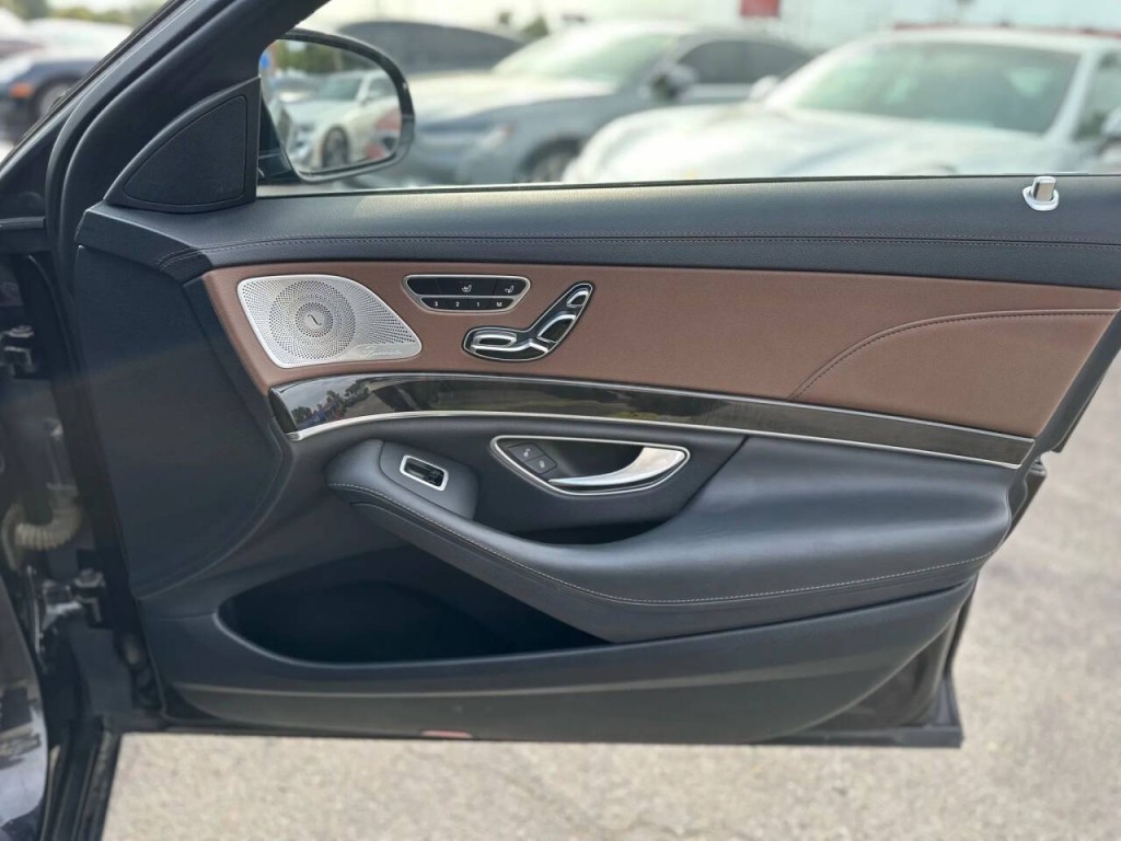 2014 Mercedes-Benz S-Class Image 26