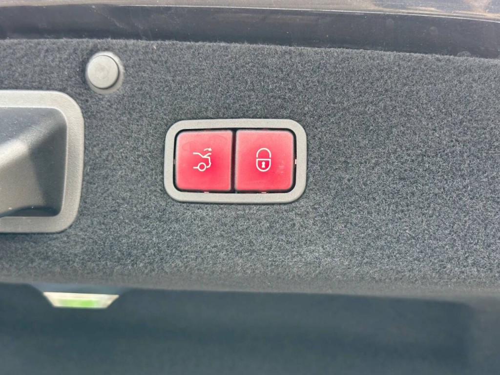 2014 Mercedes-Benz S-Class Image 28