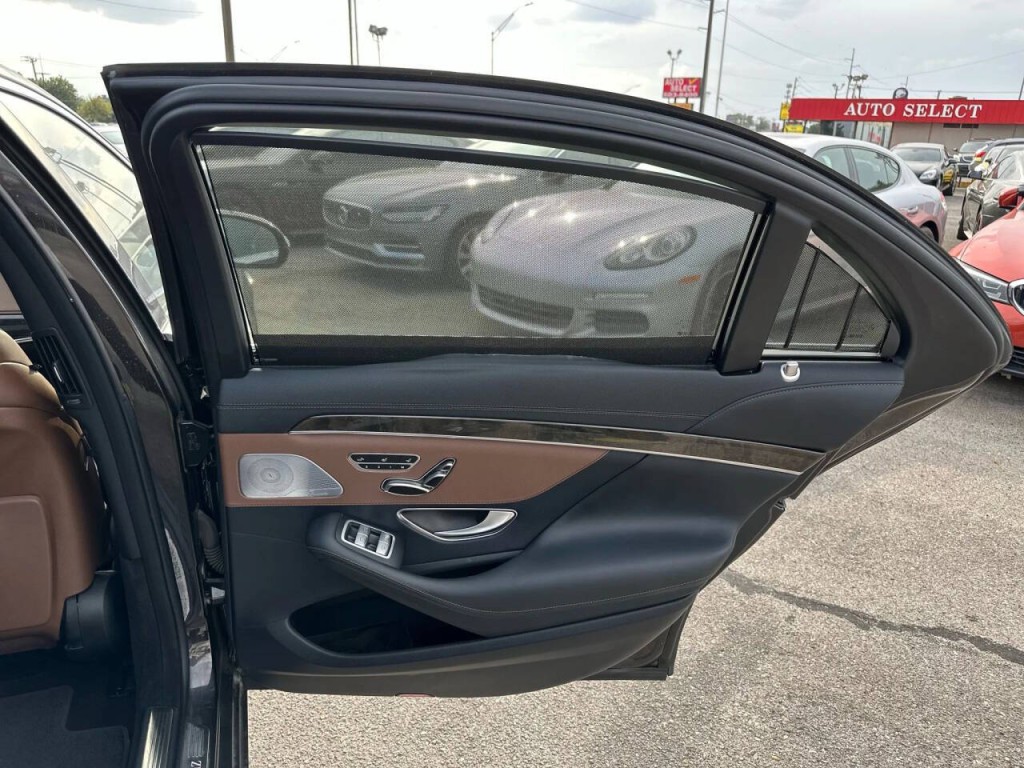 2014 Mercedes-Benz S-Class Image 30