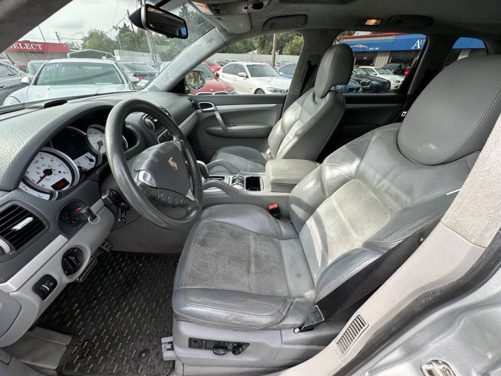 2008 Porsche Cayenne Image 10