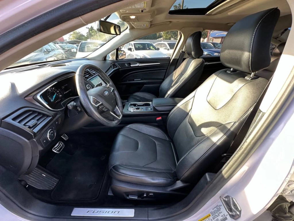 2017 Ford Fusion Image 10