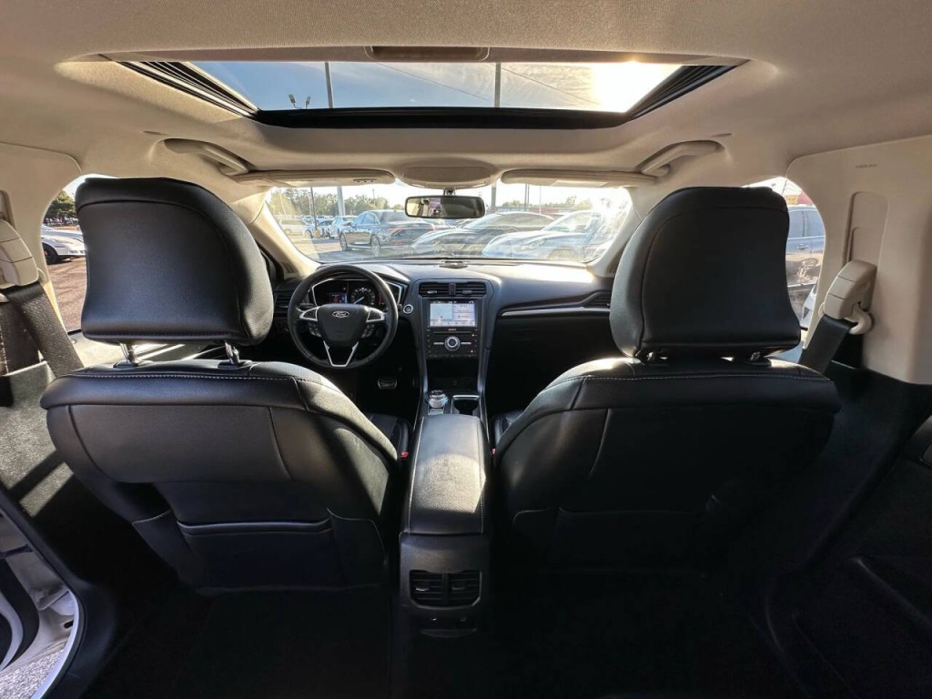 2017 Ford Fusion Image 15