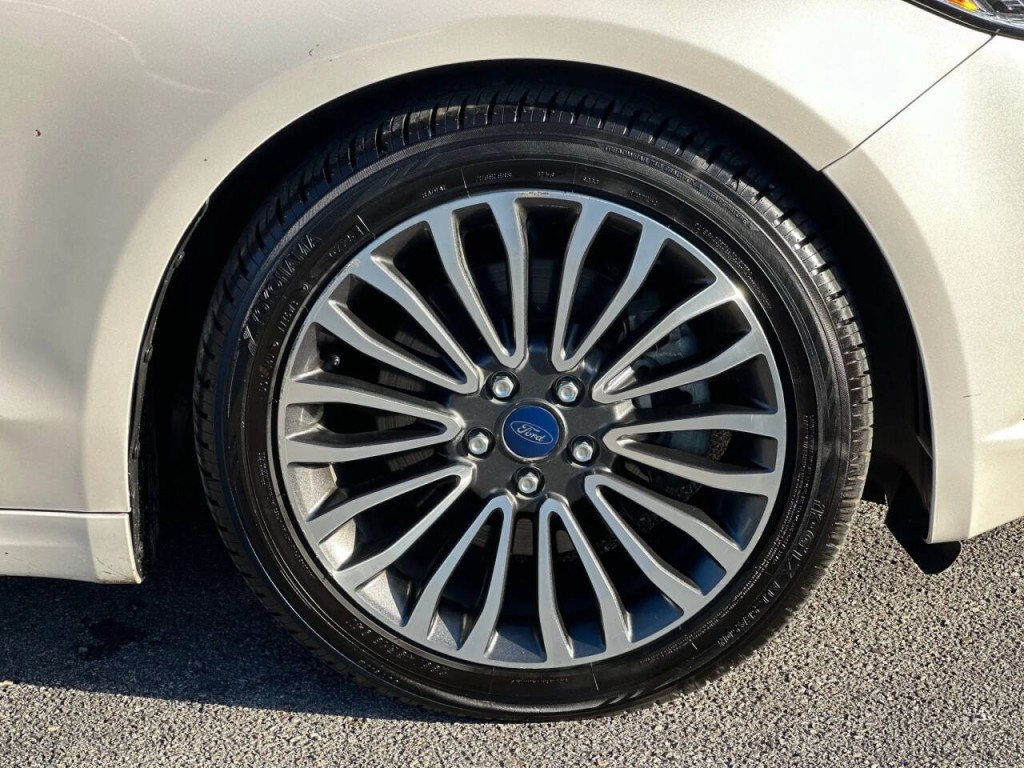 2017 Ford Fusion Image 26