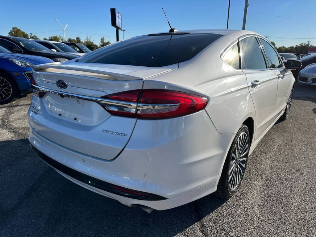 2017 Ford Fusion Image 31