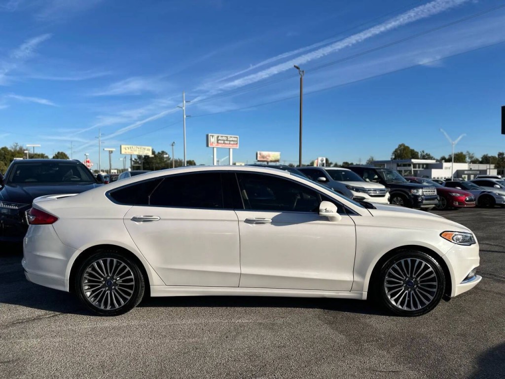 2017 Ford Fusion Image 5