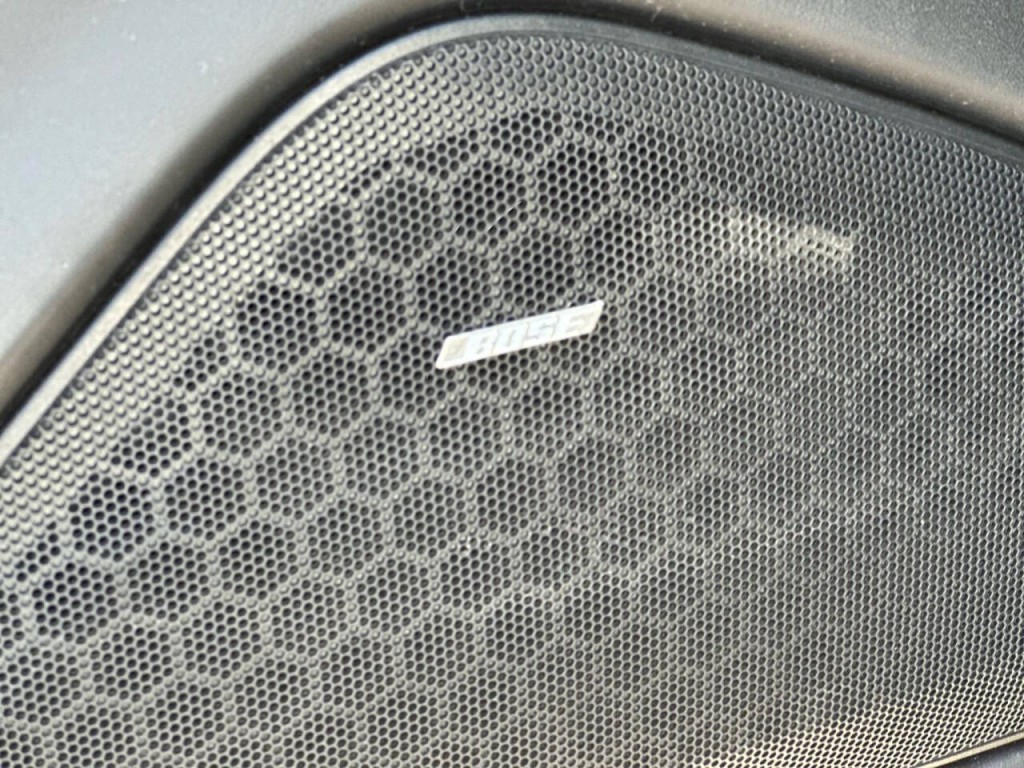 2016 Porsche Panamera Image 37