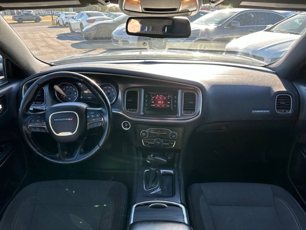 2016 Dodge Charger Image 12