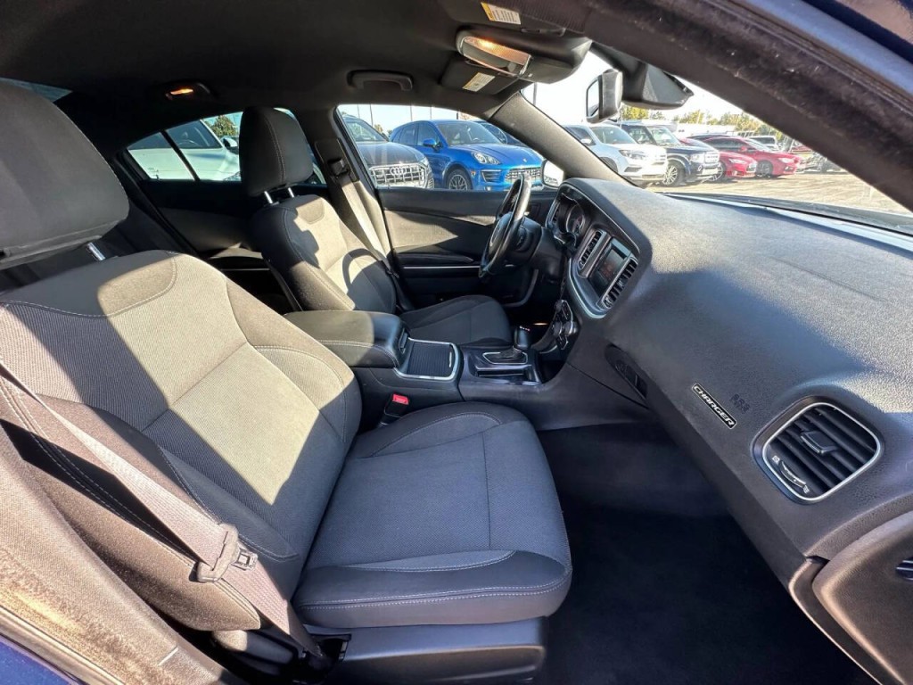 2016 Dodge Charger Image 13