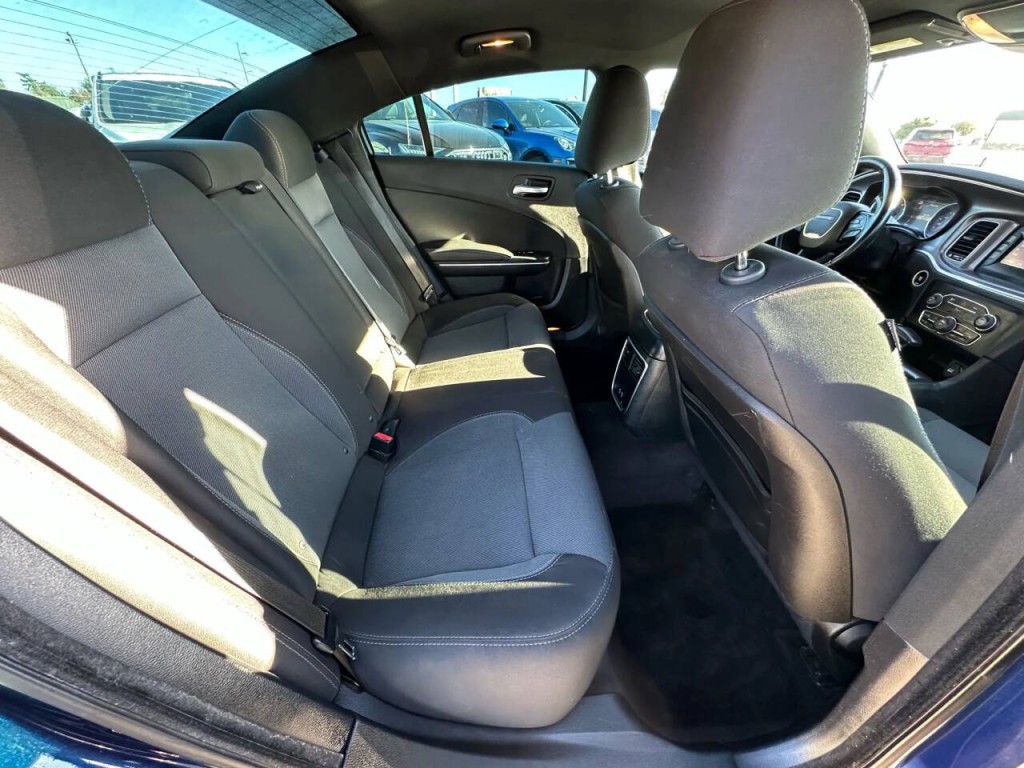 2016 Dodge Charger Image 14