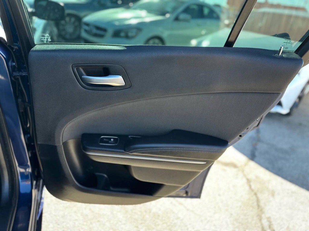 2016 Dodge Charger Image 22