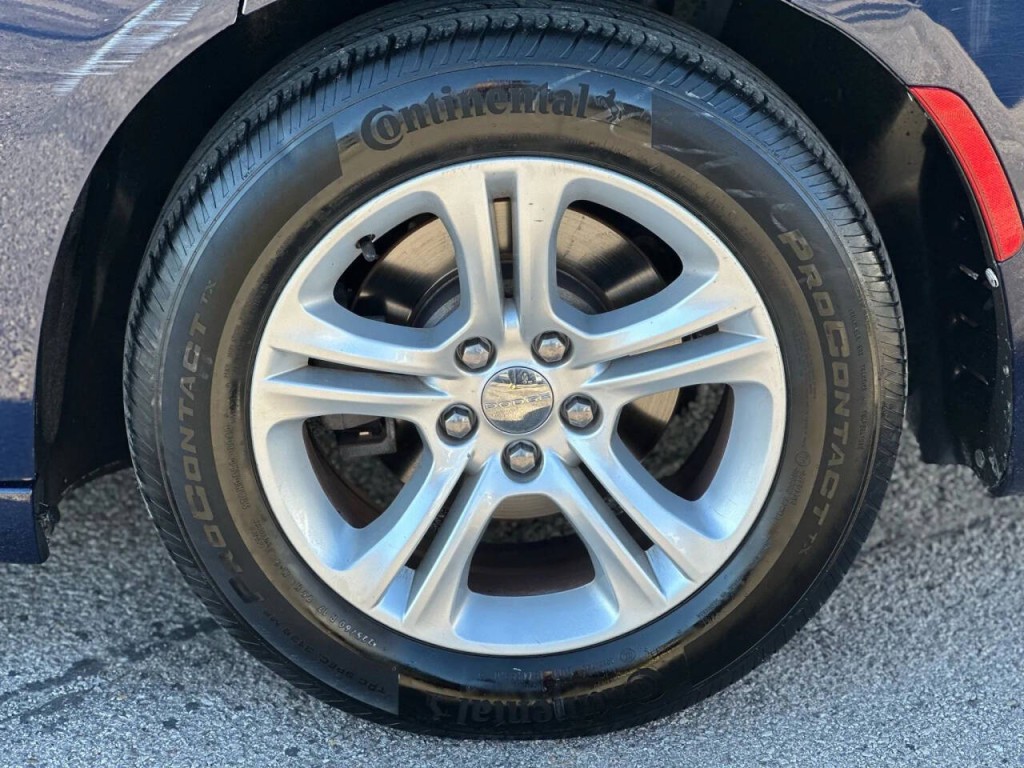 2016 Dodge Charger Image 24