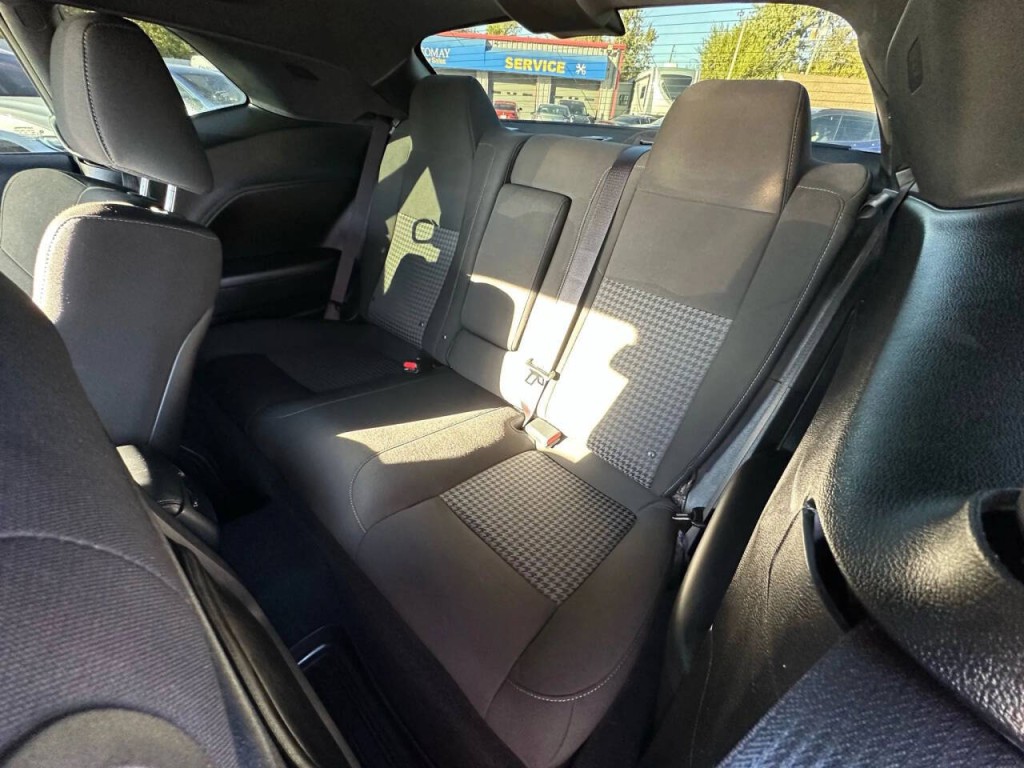 2022 Dodge Challenger Image 12