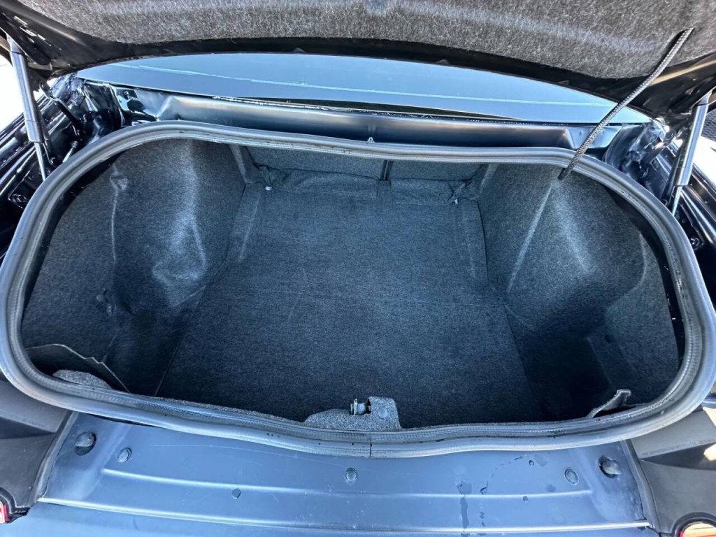 2022 Dodge Challenger Image 13