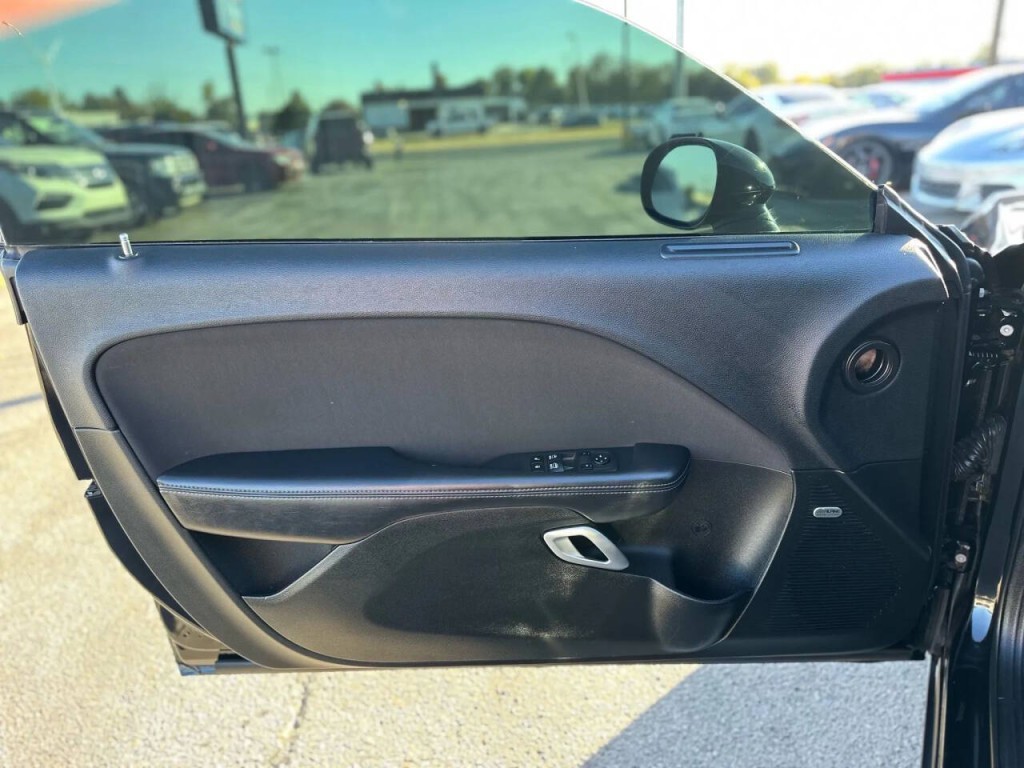 2022 Dodge Challenger Image 15