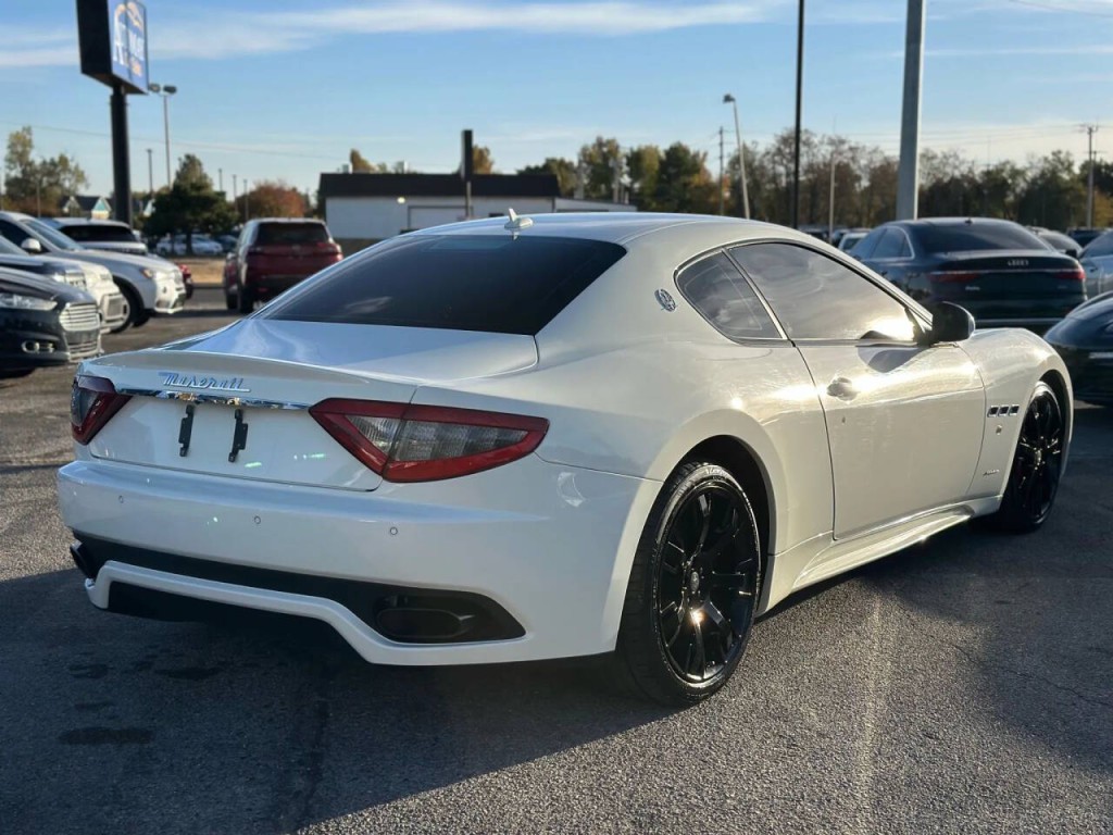 2014 Maserati GranTurismo Image 5