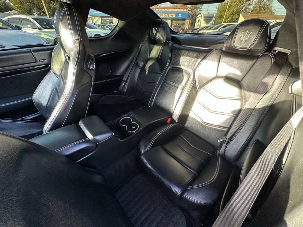 2014 Maserati GranTurismo Image 12