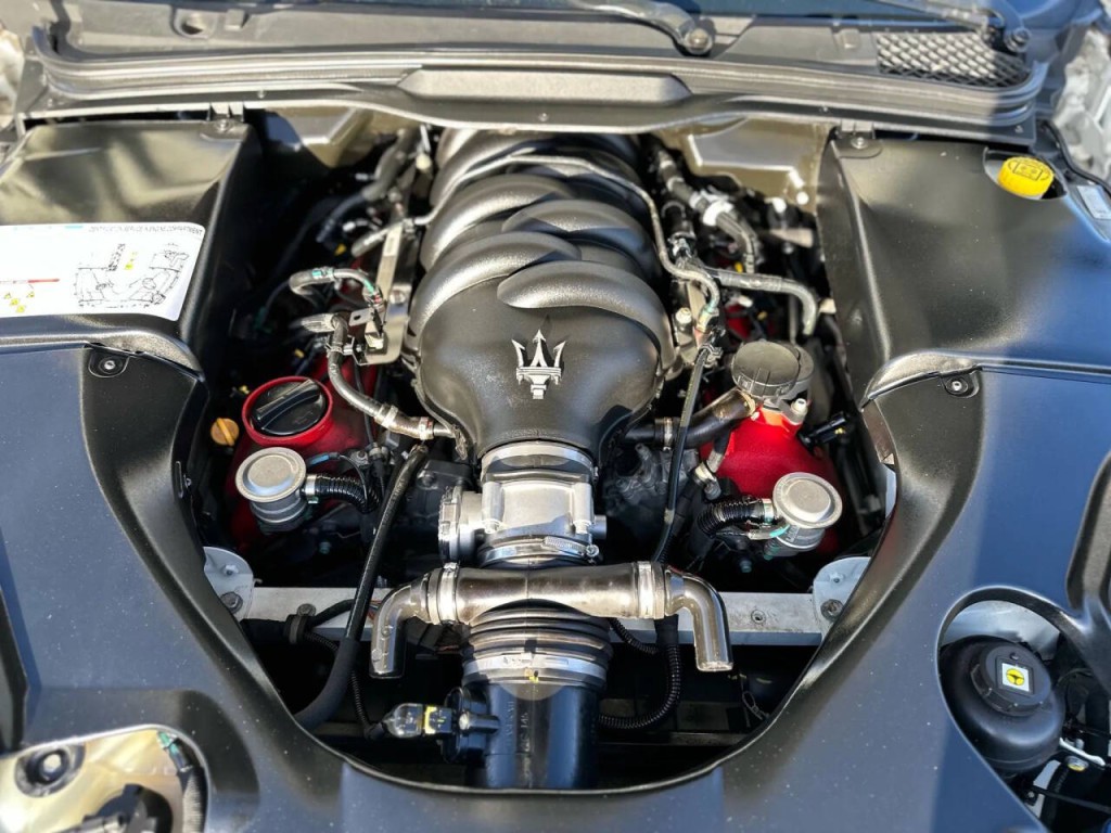 2014 Maserati GranTurismo Image 14