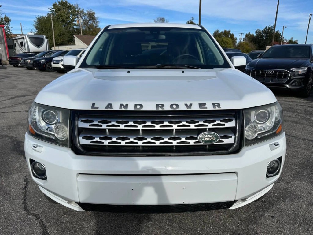 2015 Land Rover LR2 Image 26
