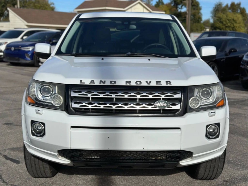 2015 Land Rover LR2 Image 3