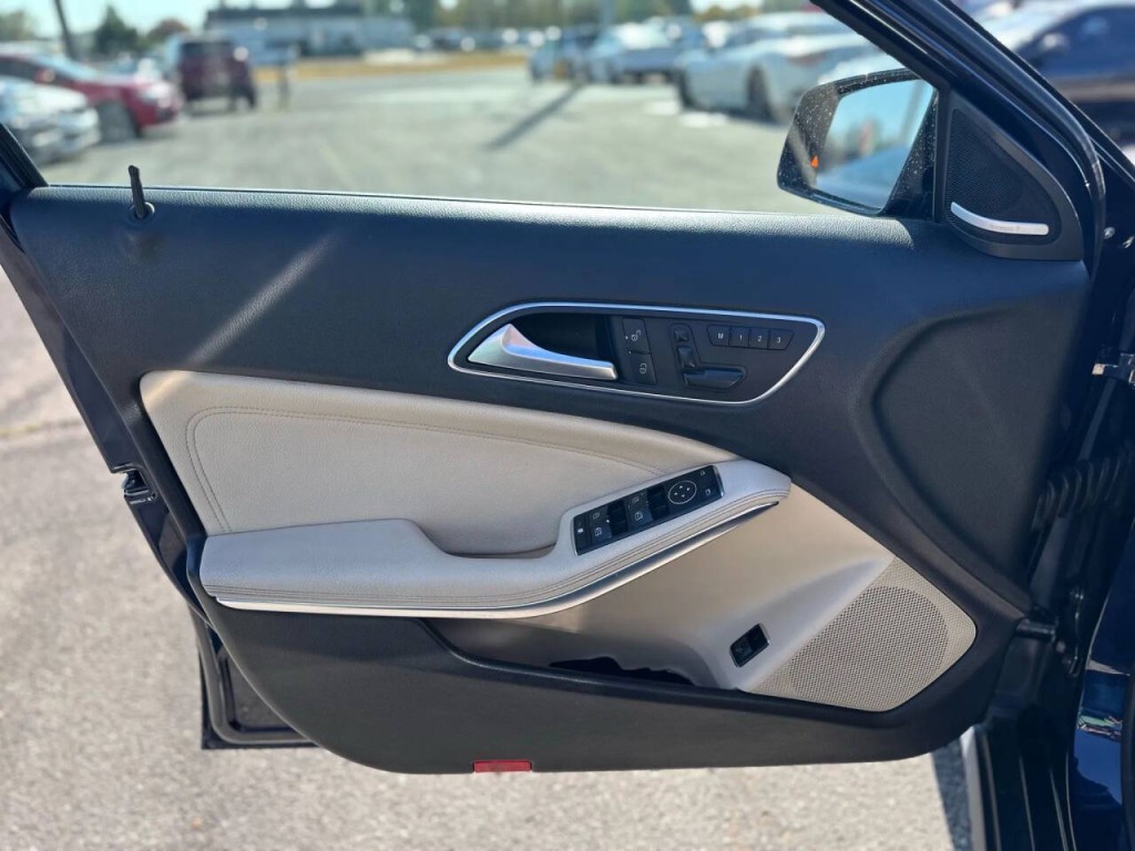 2017 Mercedes-Benz GLA-Class Image 18