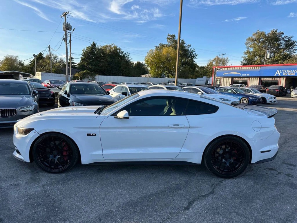 2015 Ford Mustang Image 31