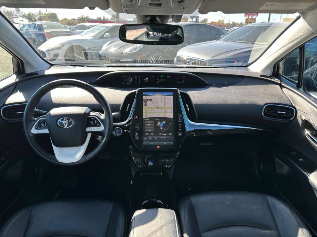 2018 Toyota Prius Image 12