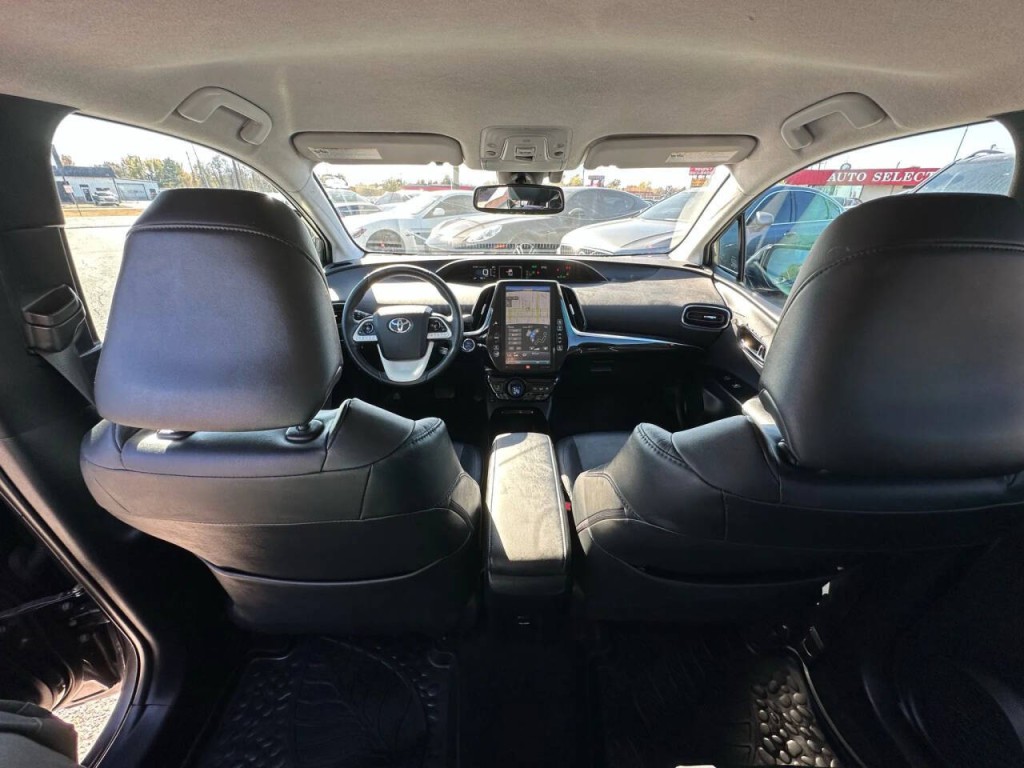 2018 Toyota Prius Image 15