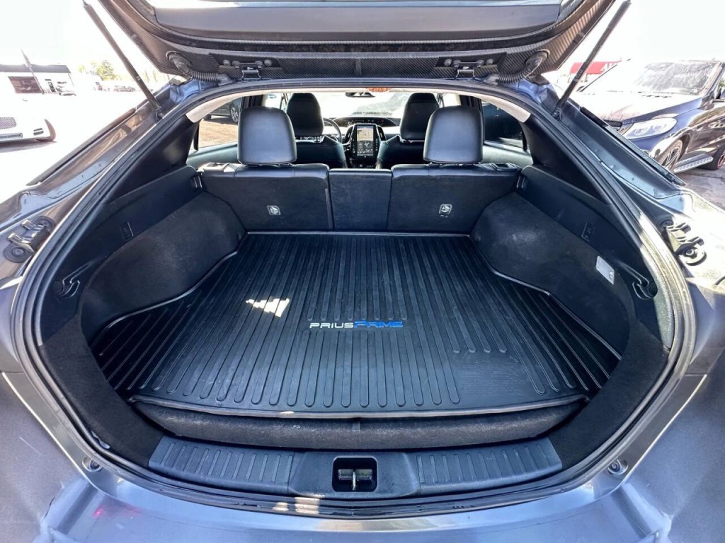 2018 Toyota Prius Image 18