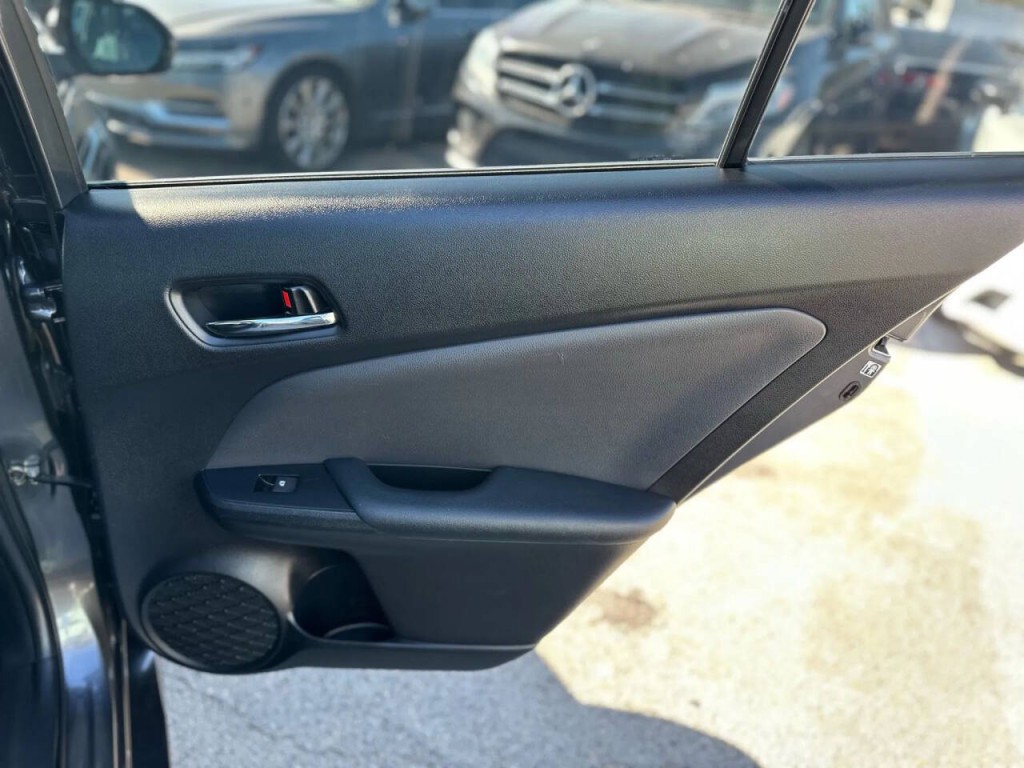 2018 Toyota Prius Image 23