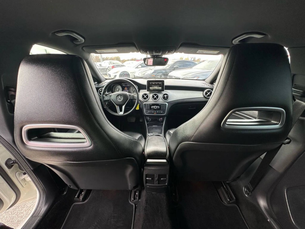 2014 Mercedes-Benz CLA-Class Image 15