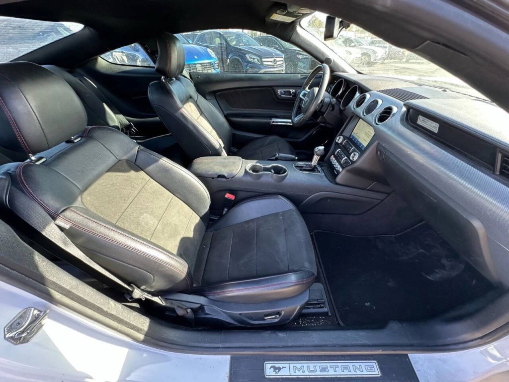 2016 Ford Mustang Image 11