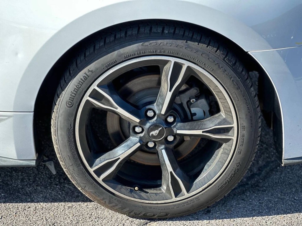 2016 Ford Mustang Image 17