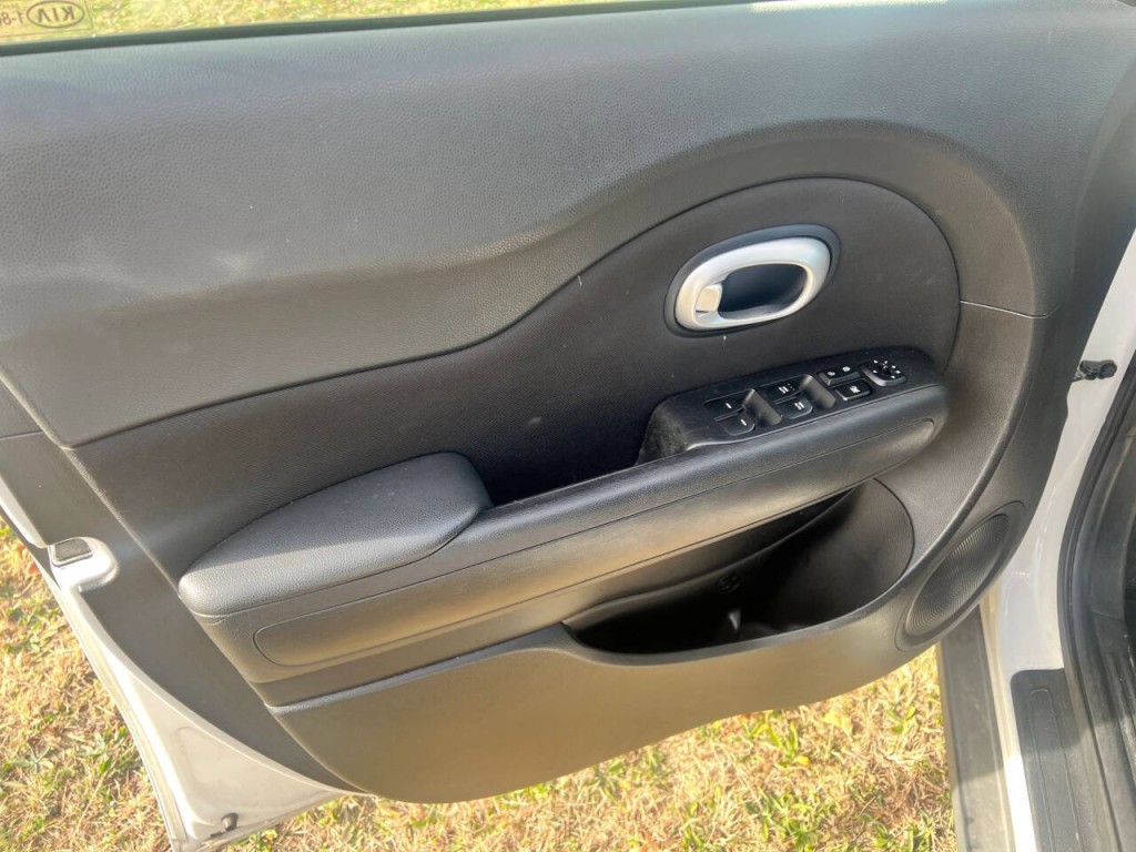 2014 Kia Soul Image 9