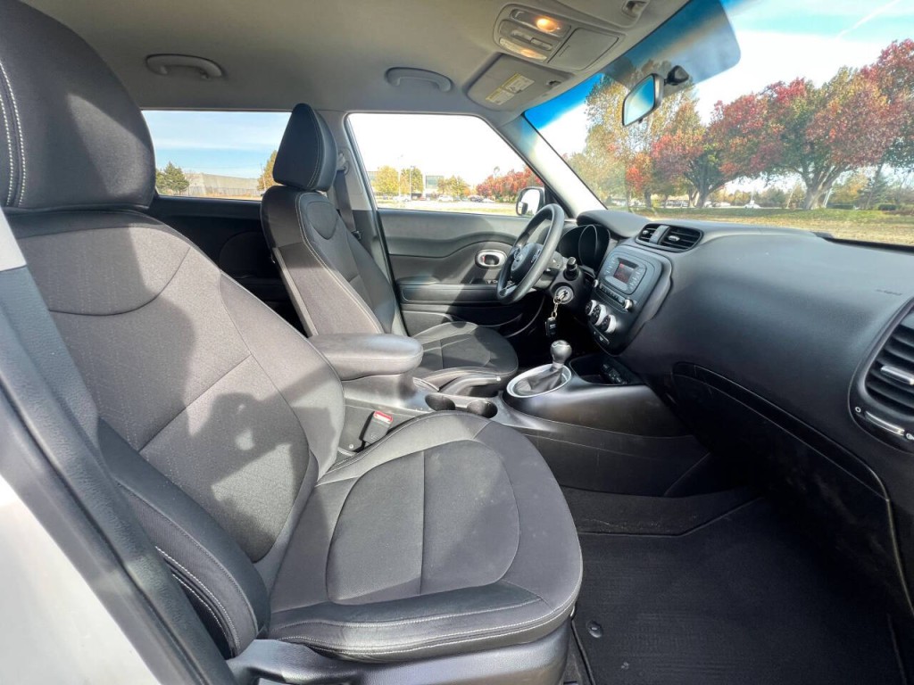 2014 Kia Soul Image 17