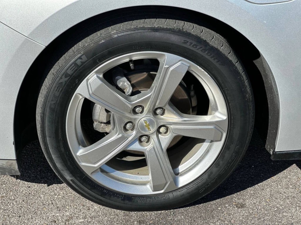 2017 Chevrolet Volt Image 25