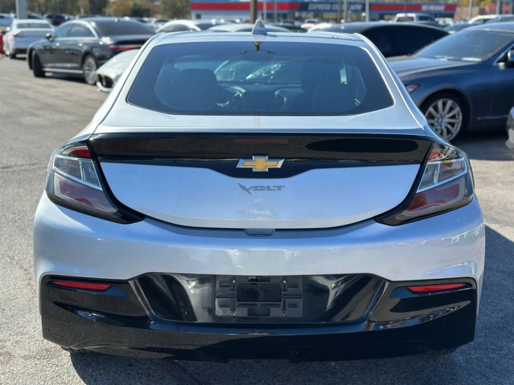 2017 Chevrolet Volt Image 7