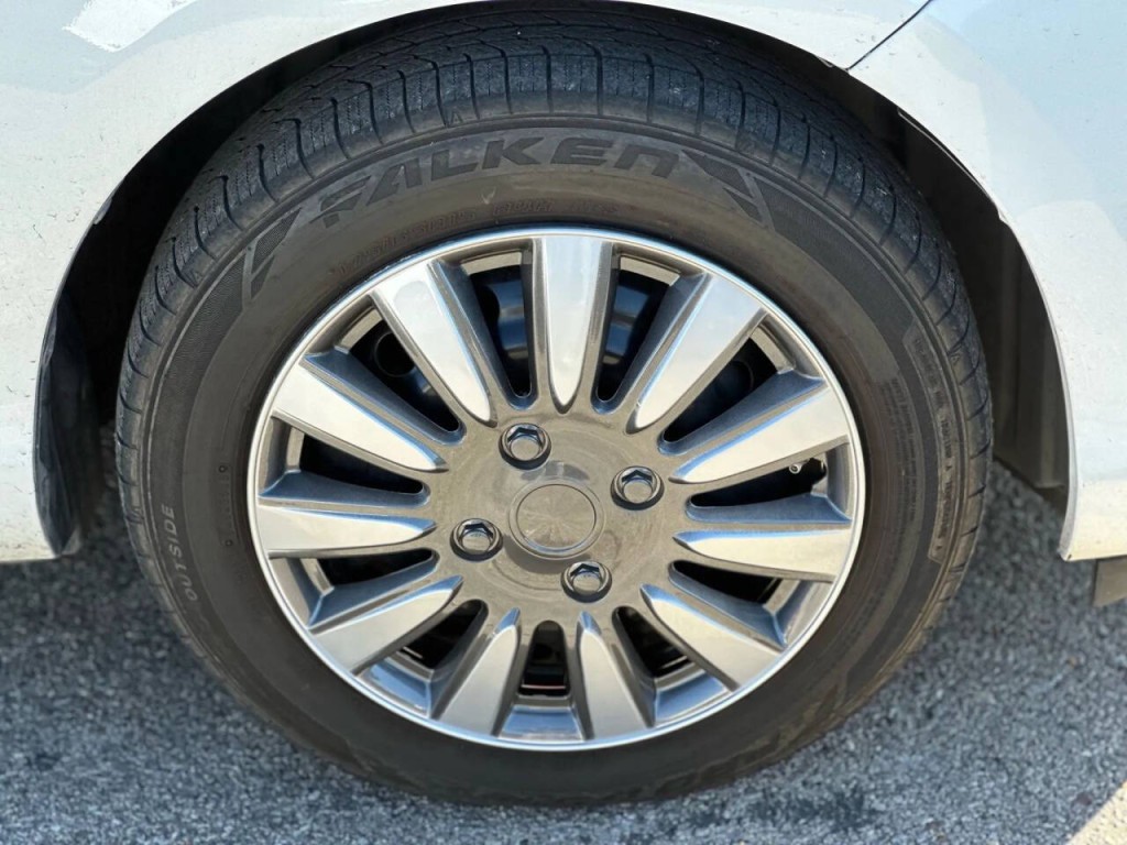 2016 Toyota Prius Image 22