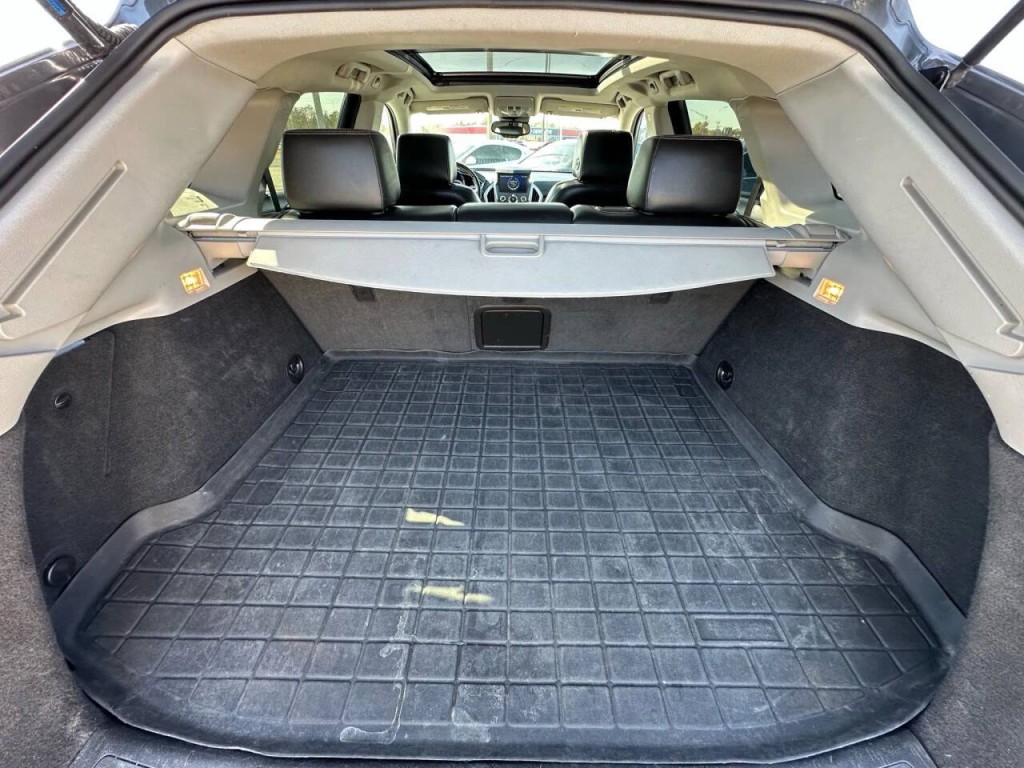 2012 Cadillac SRX Image 18