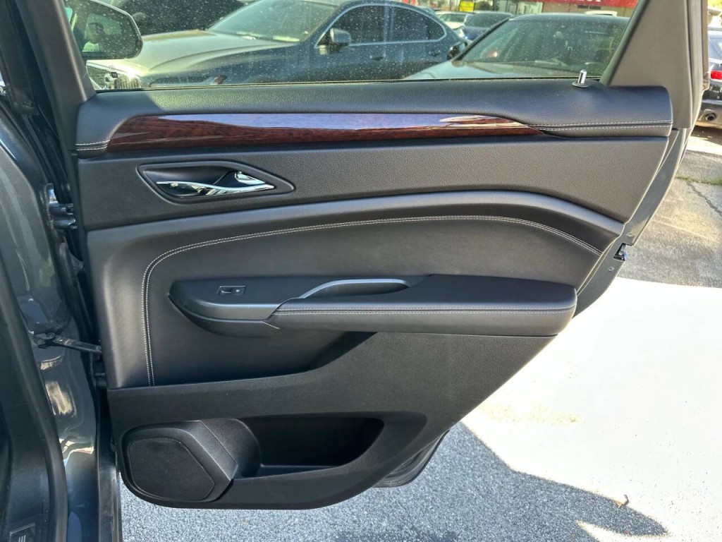 2012 Cadillac SRX Image 22
