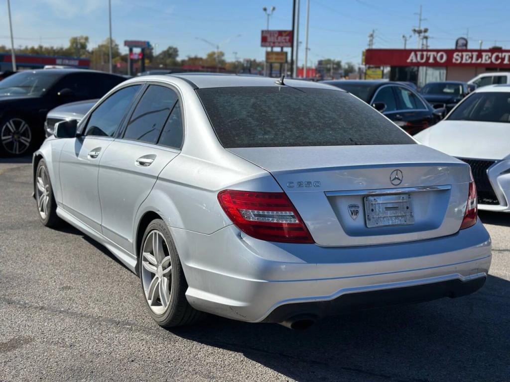 2014 Mercedes-Benz C-Class Image 8