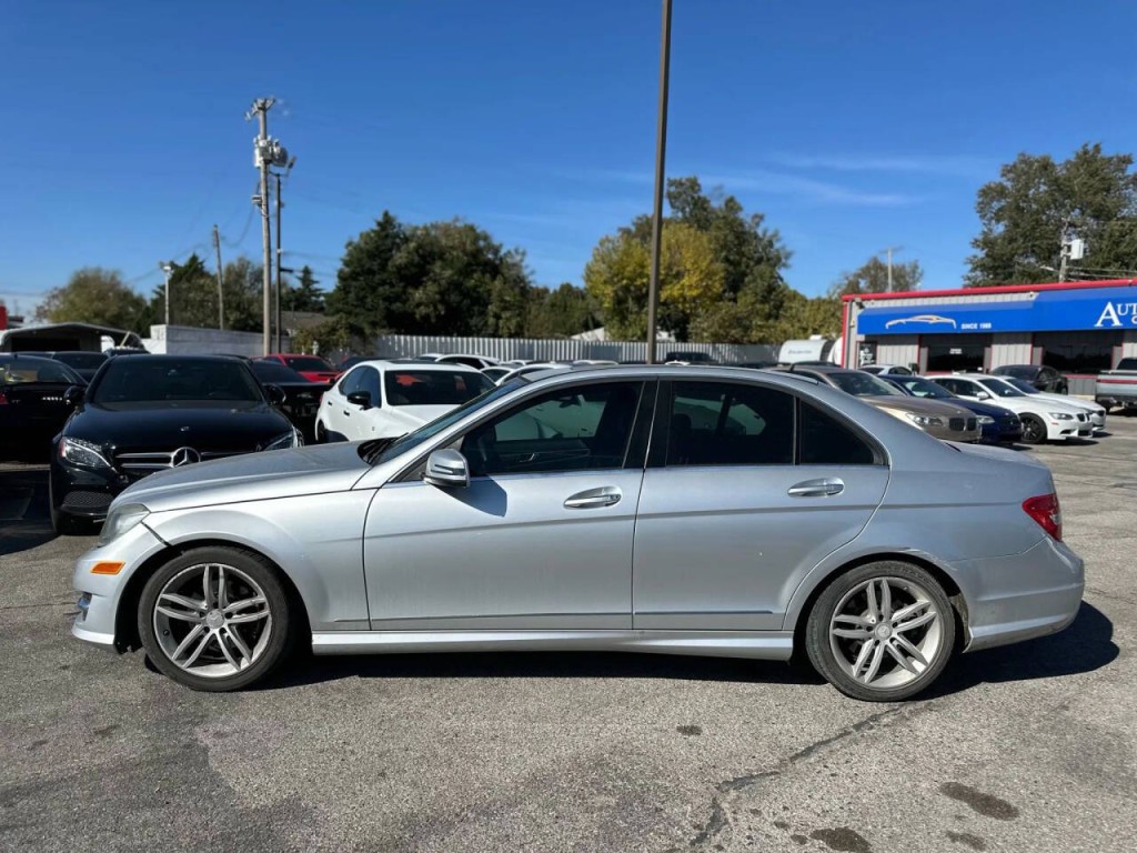 2014 Mercedes-Benz C-Class Image 9