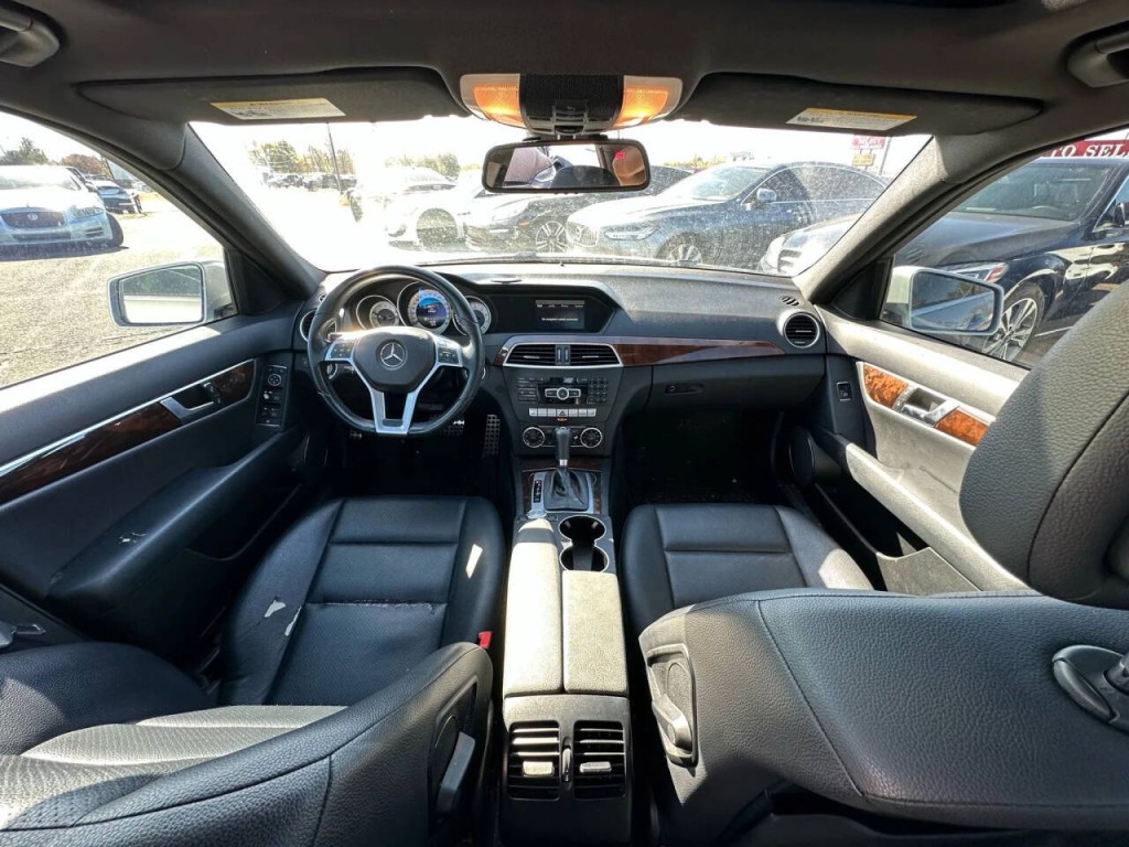 2014 Mercedes-Benz C-Class Image 11