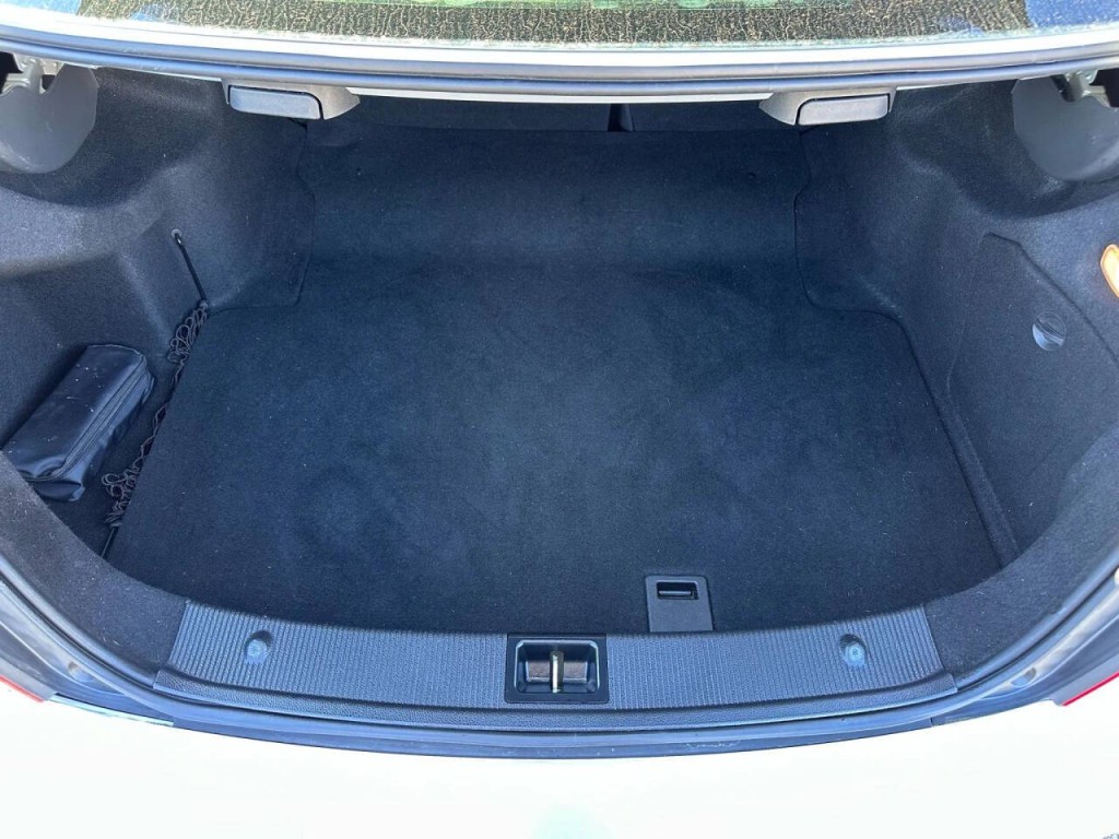 2014 Mercedes-Benz C-Class Image 18